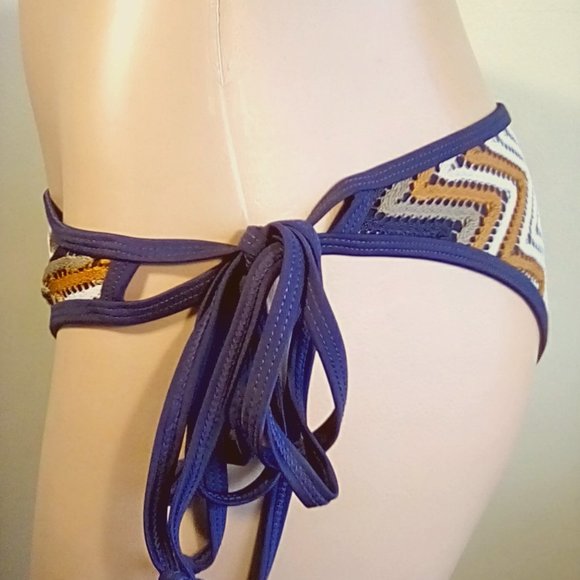 Nasty Gal Chevron Station Knit Bikini Bottoms Sizes S M L New - Picture 3 of 8